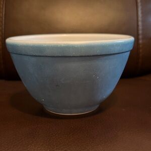 Vintage Pyrex Primary Blue mixing bowl